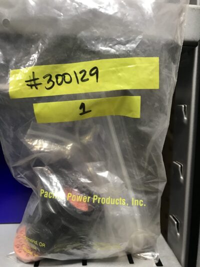 300129 - BULKHEAD-PLUGS W/PINS